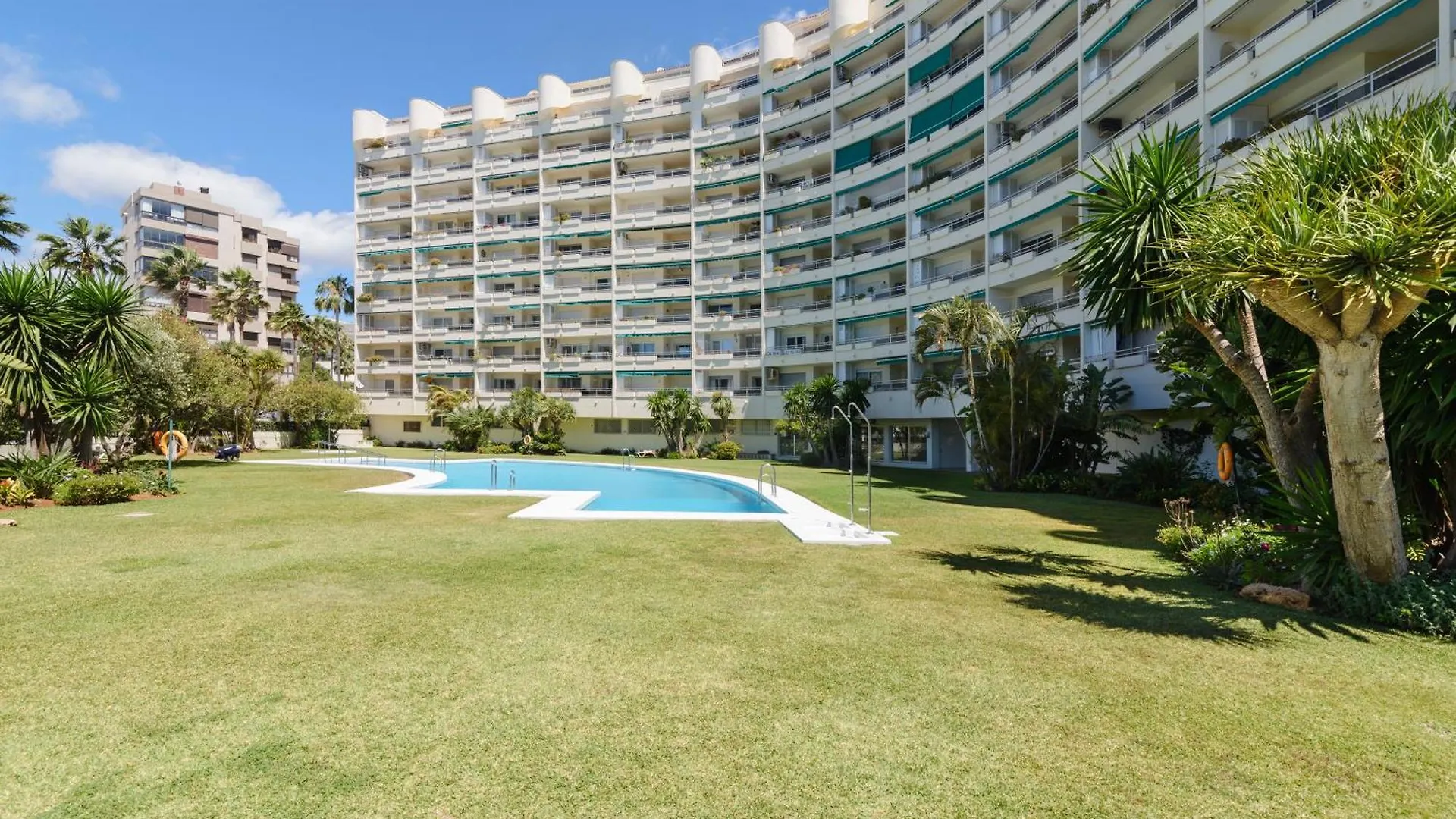 Imperator Sea Views Apartments Marbella